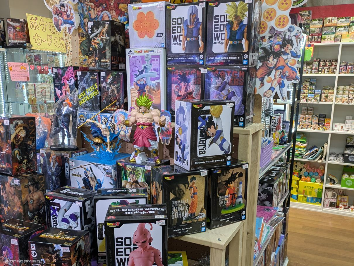 Dragon Ball Display of Figures in Tokyo